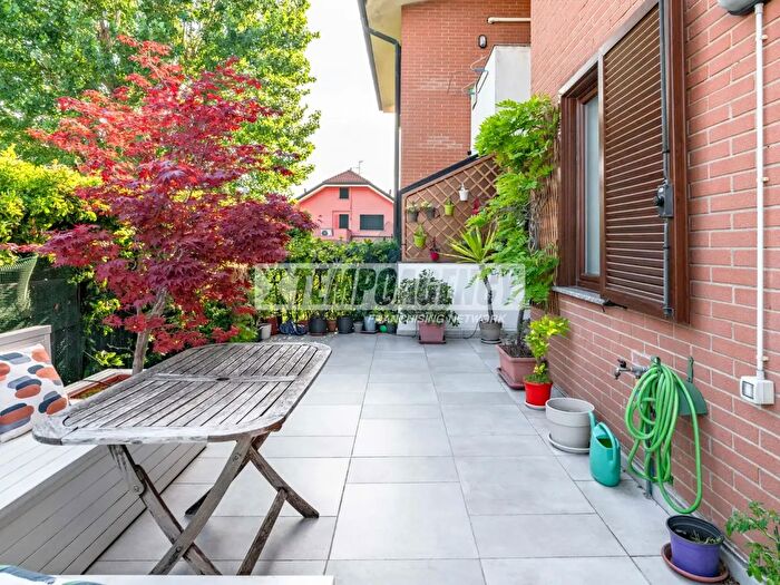 Appartamento bilocale in vendita in Via Leonardo da Vinci, Garbagnate Milanese