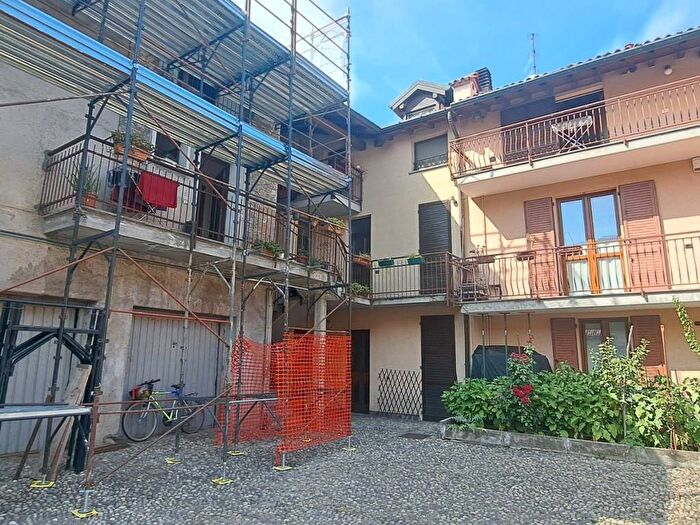 Appartamento bilocale in vendita in Via Francesco Daverio, Casbeno, Varese