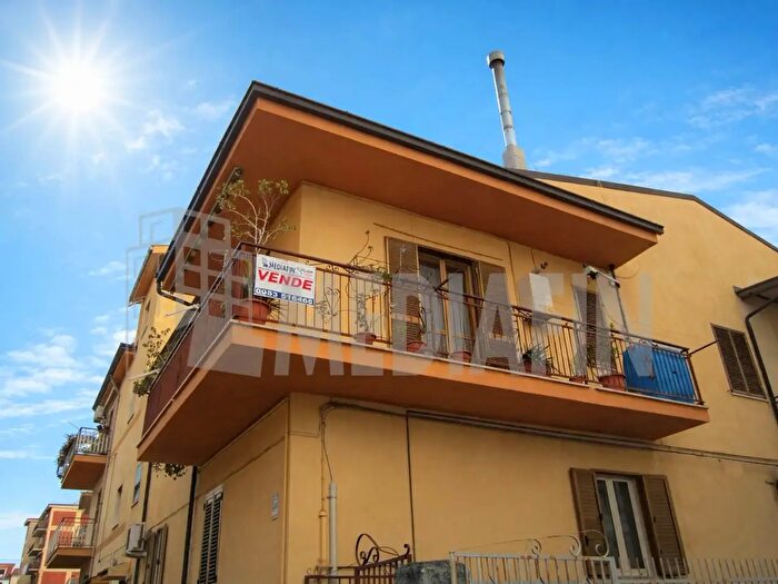 Appartamento con 6 locali in vendita in Viale Virgilio, CoriglianoRossano