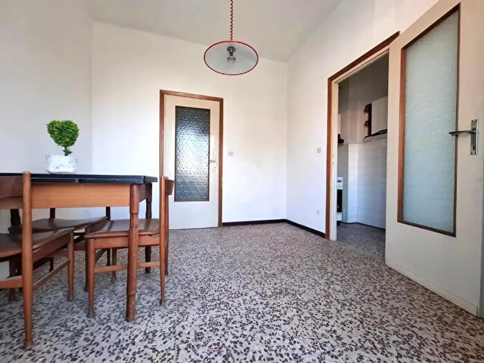 Appartamento bilocale in vendita in Via Achille Grandi, Voghera