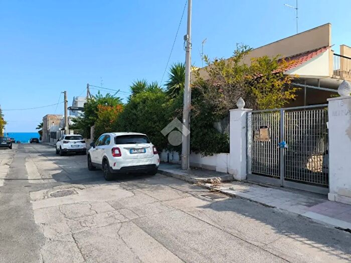 Casa con 5 locali in vendita in Via Pitagora, Bari