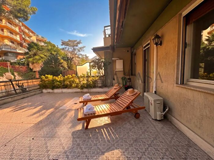 Appartamento bilocale in vendita in Via Privata Serenella, Sanremo