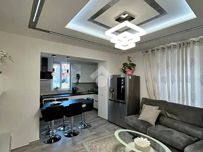 Appartamento quadrilocale in vendita in Via Jacopo da Lizzana, Rovereto