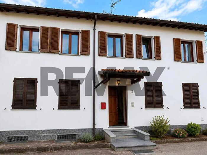 Appartamento trilocale in vendita in Gambarana