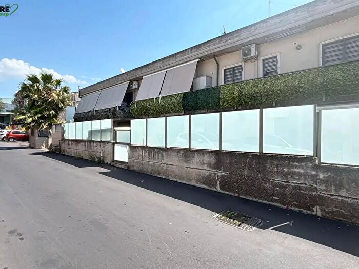 Appartamento bilocale in vendita in Via Fratelli Bandiera, Catania