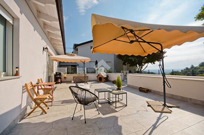 Appartamento trilocale in vendita in Strada Rio Martello, Pecetto Torinese