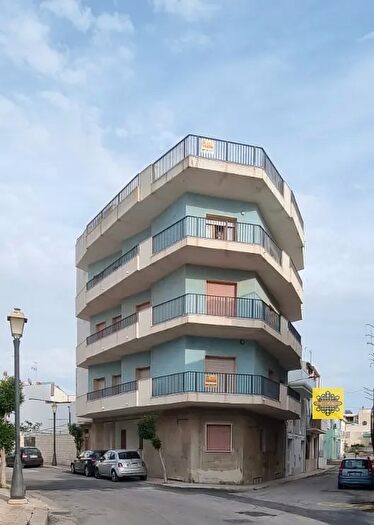 Appartamento con 6 locali in vendita in Via Messina, Vittoria