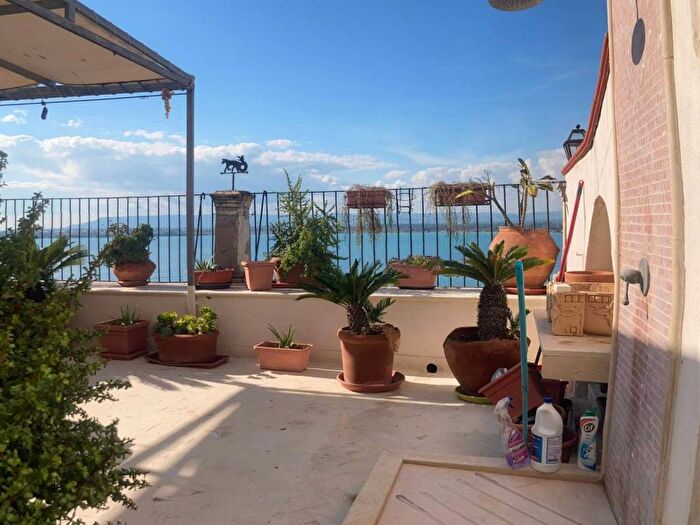 Appartamento quadrilocale in affitto in Piazza Duomo, Ortigia, Siracusa