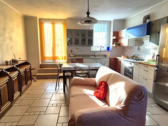 Appartamento trilocale in affitto in Via Roma, Verolengo