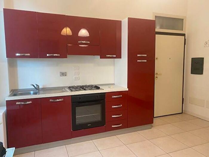 Appartamento bilocale in affitto in Viale Giosuè Carducci, Santo Stefano, Bologna