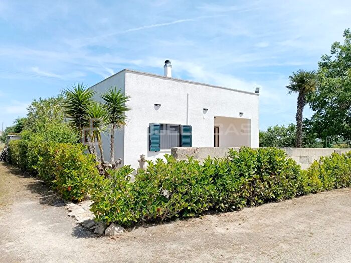 Casa quadrilocale in vendita in Cutrofiano