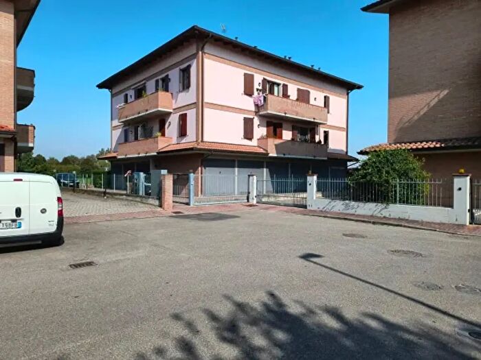 Appartamento quadrilocale in vendita in Via Ferruccio Parri, Ravarino