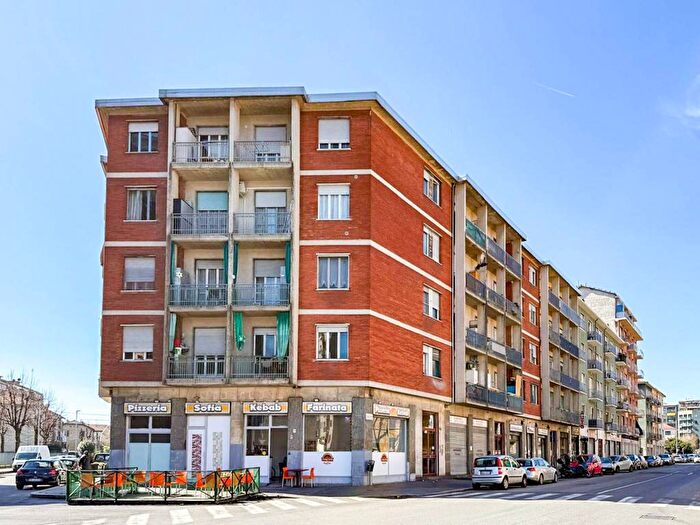 Appartamento trilocale in affitto in Via Giovanni Cravero, Regio Parco, Torino