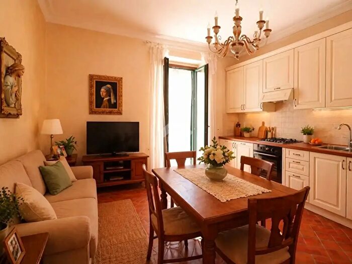 Appartamento trilocale in vendita in Via Giovanni Amendola, Genzano Di Roma