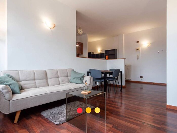 Appartamento bilocale in affitto in Via dei Guarneri, Vigentino Fatima, Milano