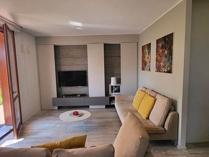 Casa quadrilocale in vendita in Marco Polo, Cassano Magnago