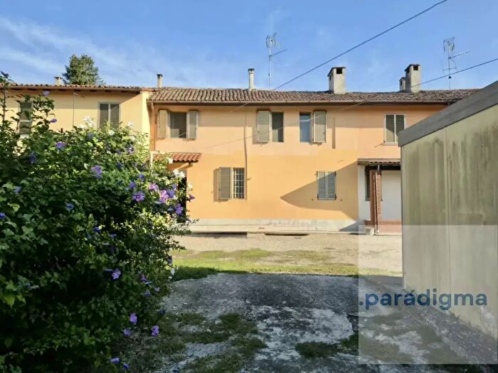 Appartamento quadrilocale in vendita in Via Angeleri, Pieve Del Cairo