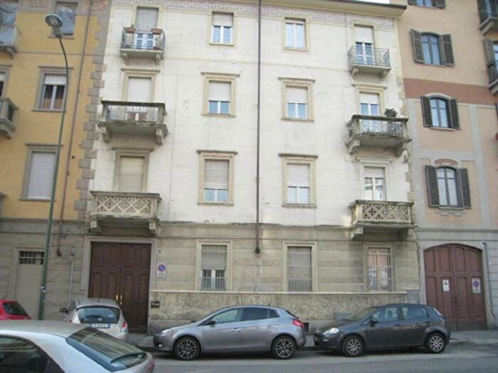 Appartamento trilocale in affitto in Via Moretta, Cenisia, Torino