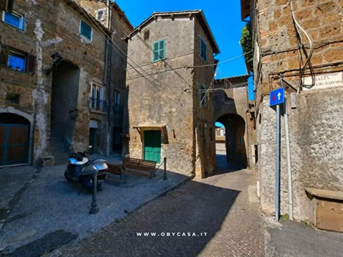 Casa quadrilocale in vendita in Bassano Romano