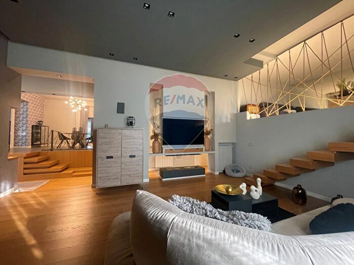 Casa con 6 locali in vendita in Via Bruno Buozzi, Bari