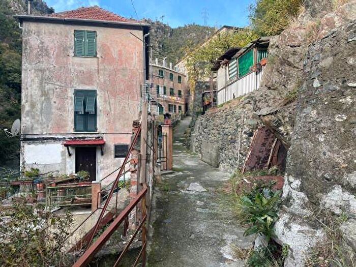 Appartamento bilocale in vendita in Via Profondo, Genova