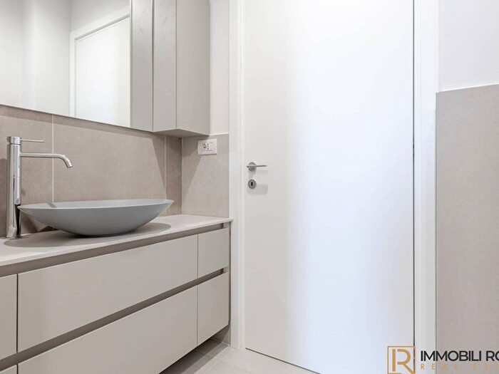 Appartamento bilocale in affitto in Via Antonio Tolomeo Trivulzio, Gambara, Milano