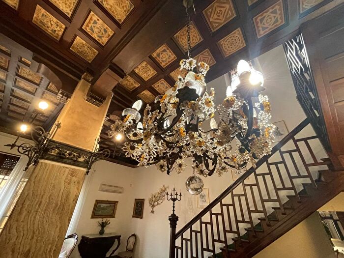 Casa con 7 locali in affitto in Pietrasanta