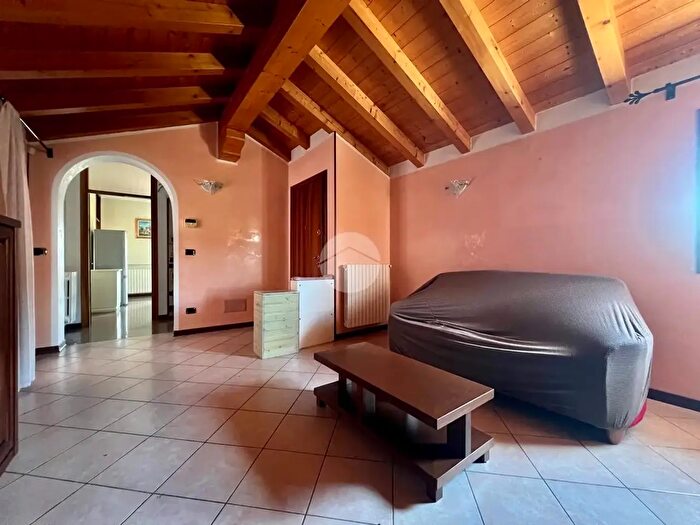 Appartamento quadrilocale in vendita in Via Pava, Vigonovo