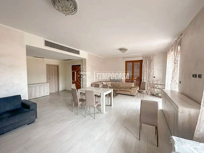 Appartamento con 5 locali in vendita in Via Rivoli, Villarbasse