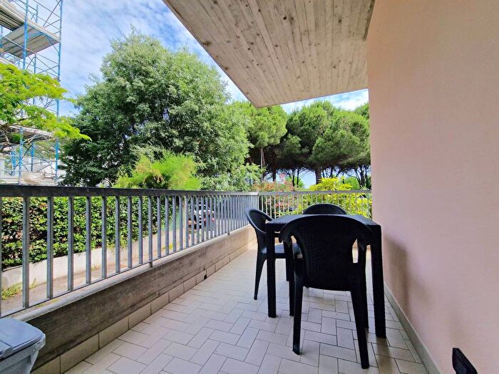 Appartamento trilocale in affitto in Viale Ludovico Limentani, Fontanelle, Riccione