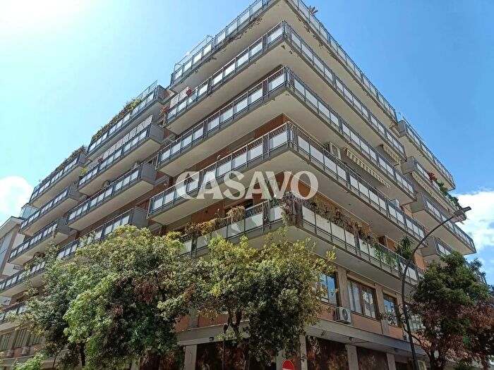 Appartamento con 5 locali in vendita in Via Napoli, Pescara