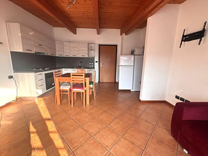 Appartamento monolocale in vendita in Piazza Stazione, Cantu