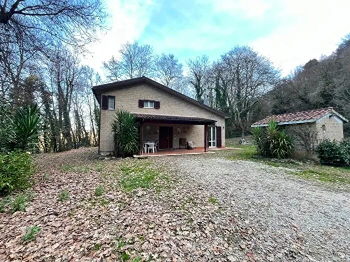 Casa trilocale in vendita in Baucche, Orte