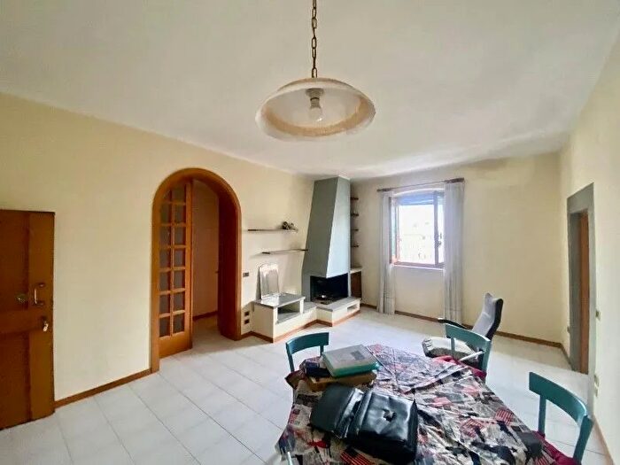 Appartamento con 5 locali in vendita in Empoli