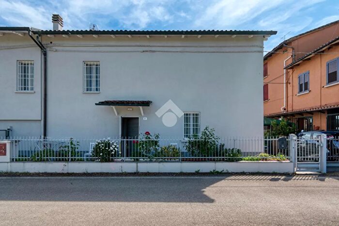 Appartamento bilocale in vendita in Via SantAntonio, Sala Bolognese