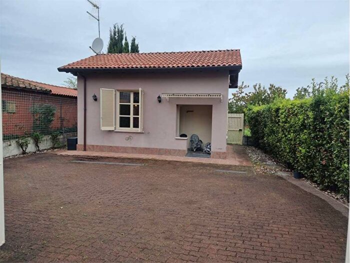 Casa bilocale in affitto in MUCCINI, Trinità Battifollo, Sarzana