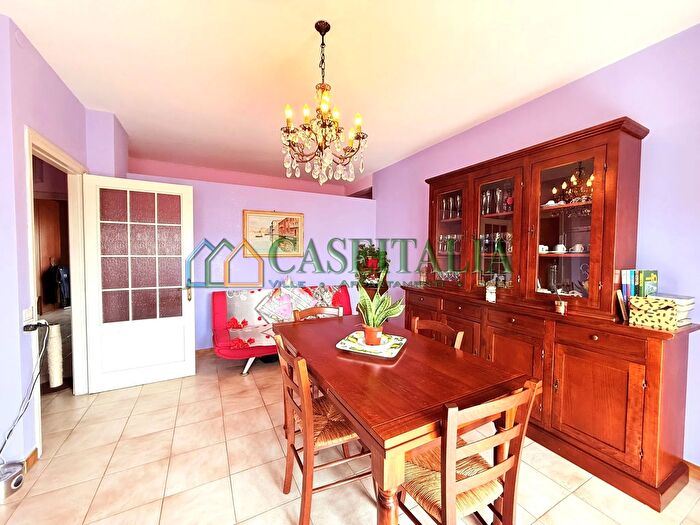 Appartamento con 5 locali in vendita in Ivrea