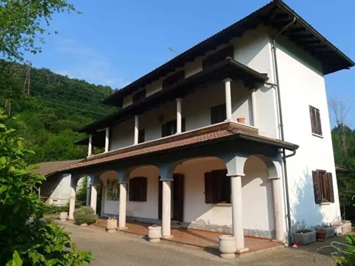 Casa con 5 locali in vendita in Via Pratolungo, Omegna