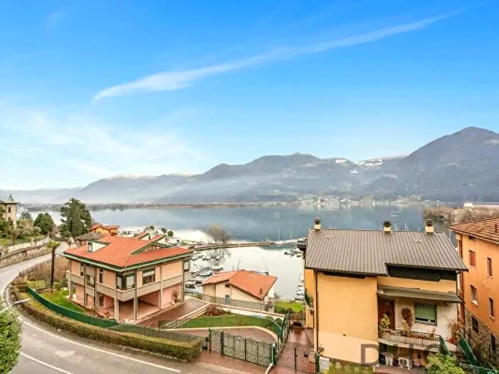 Appartamento con 6 locali in vendita in Via Nazionale, Lovere
