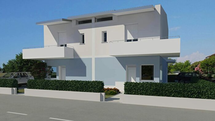 Casa con 5 locali in vendita in Mordano