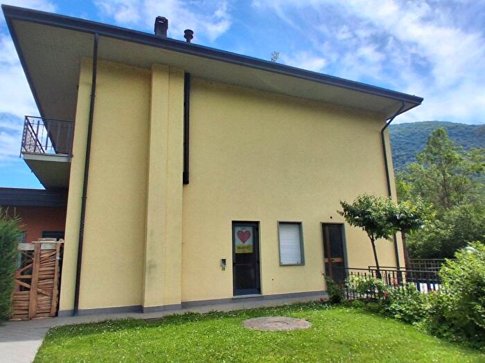 Appartamento bilocale in affitto in Via Molinello, Vall'alta, Albino