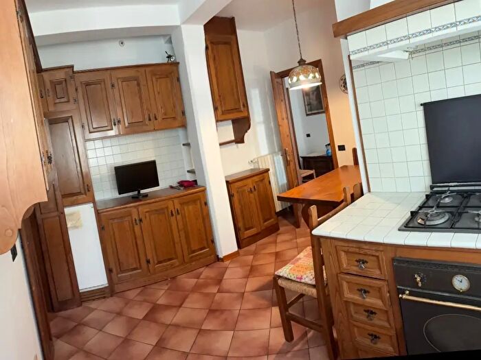 Appartamento con 5 locali in affitto in Ia Santo Stefano, Pisa