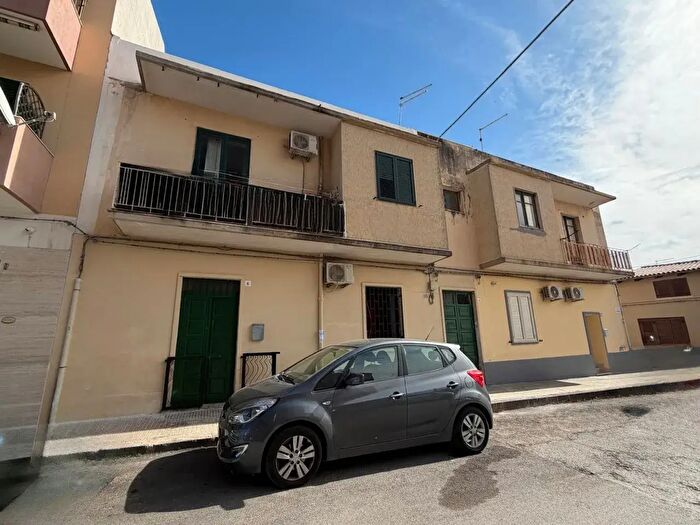 Appartamento bilocale in vendita in Via Napoli, Siracusa