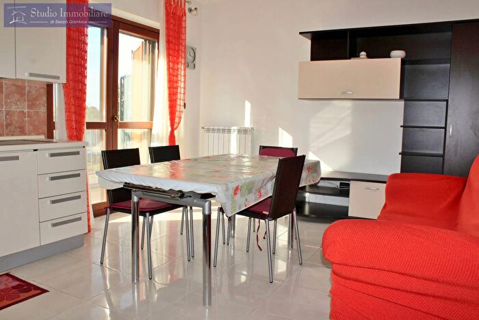 Appartamento bilocale in vendita in Via Castellazzo Depretis, Pinarolo Po