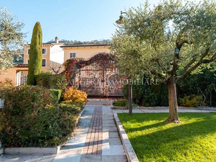 Appartamento bilocale in affitto in Via Bassano, Centro, Soave