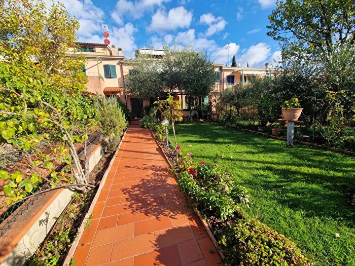 Casa con 8 locali in vendita in San Felice a Ema, Firenze