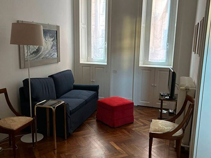 Appartamento bilocale in affitto in Via Luigi Manfredini, Paolo Sarpi, Milano