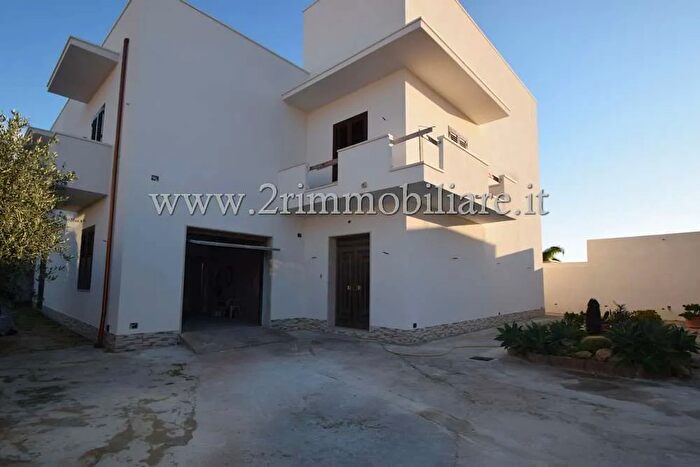 Casa con 5 locali in vendita in Via Lungomare San Vito, Mazara Del Vallo