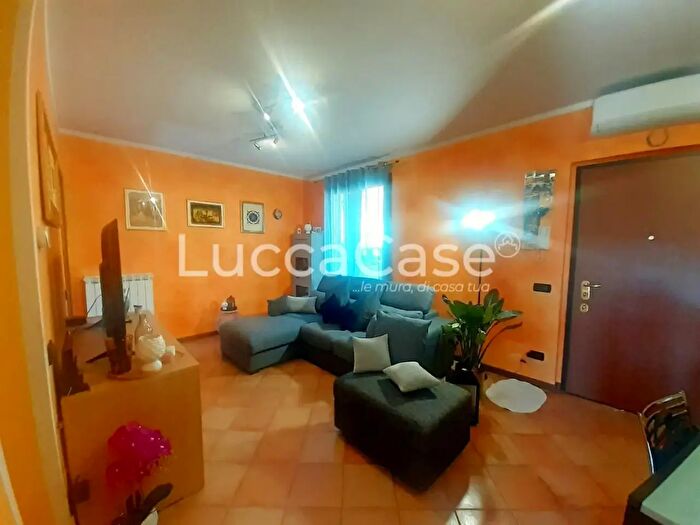 Casa con 5 locali in vendita in Altopascio