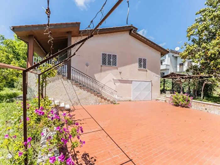 Casa con 6 locali in vendita in Via Alessandro Scarlatti, Cerveteri
